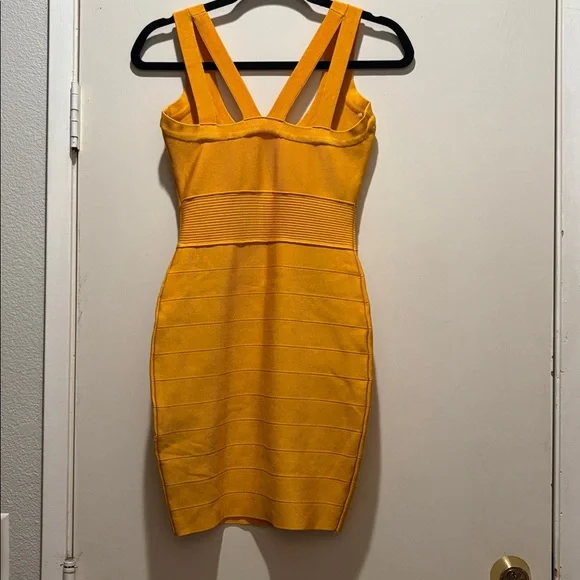 Guess by Marciano Yellow Mini Bandage Dress - Picture 3 of 3